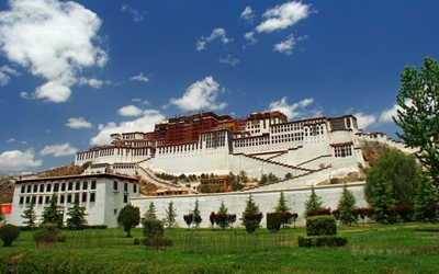 Дворец Потала в Лхасе, день, Тибет