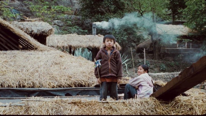 Дорога в школу / 走路上学 - постер