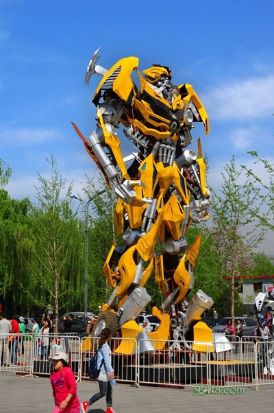 Трансформер, озеро Яньциху