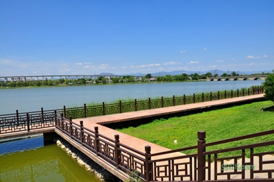 Парк у моста Марко Поло