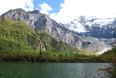 Горы в провинции Сычуань