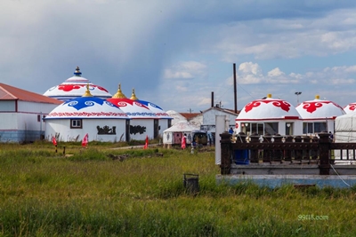 Огадай, Ханский дворец