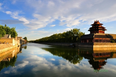 Канал, Запретный город