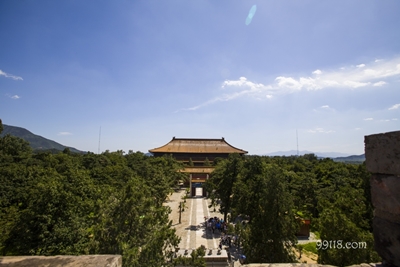 Пейзаж, Минские гробницы