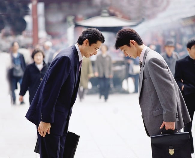 Как правильно обращаться к китайцу?